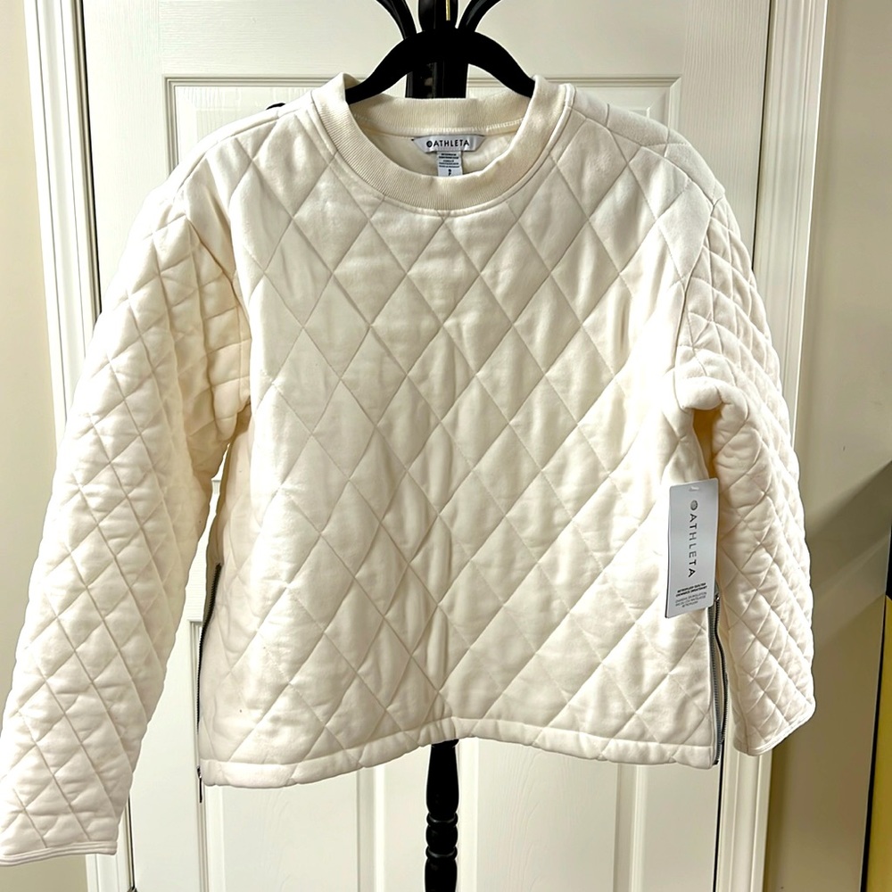 New with tags, Athleta quilted sweatshirt